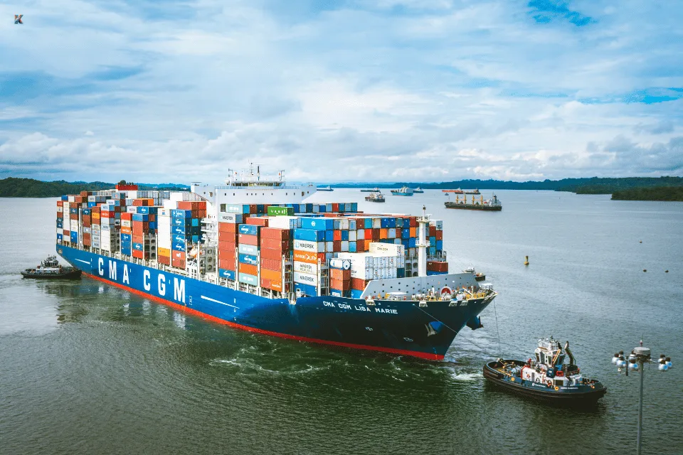 Mengupas Naval Architecture: Ilmu Penting bagi Para Pelaut 3 Ships Stability di kapal Container png
